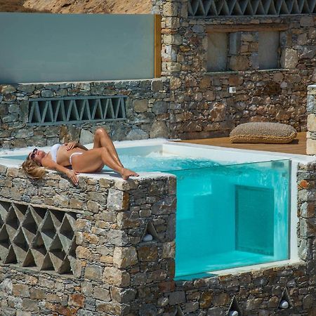 Onar Suites & Villas Karavostasis  Exterior photo